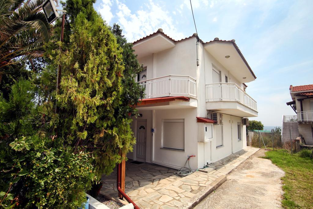 Kiriakos Apartment